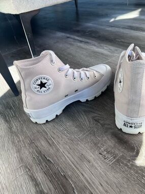Converse Lugged Chuck Taylor All Star Womens